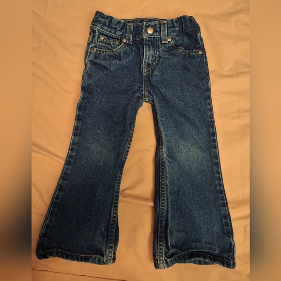 Levi's Other - 🐀LEVIS girl's jeans. Regular, flare leg. Very good condition. Siz3 3T